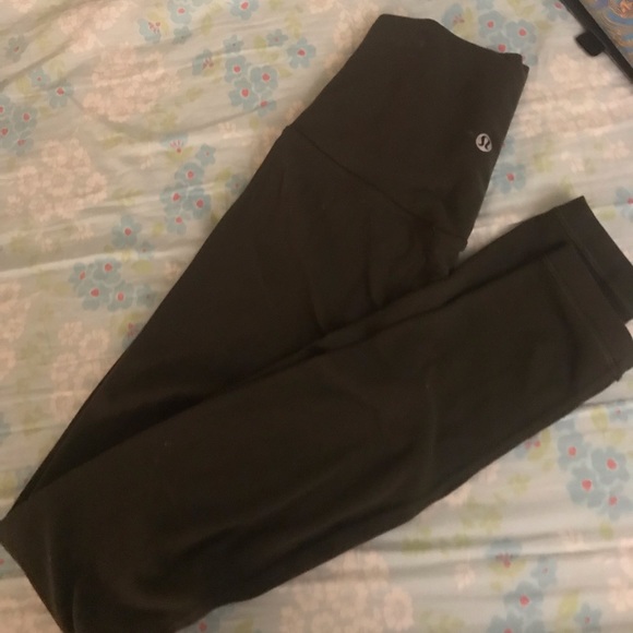 Olive Align Pant Lulu - Picture 5 of 6